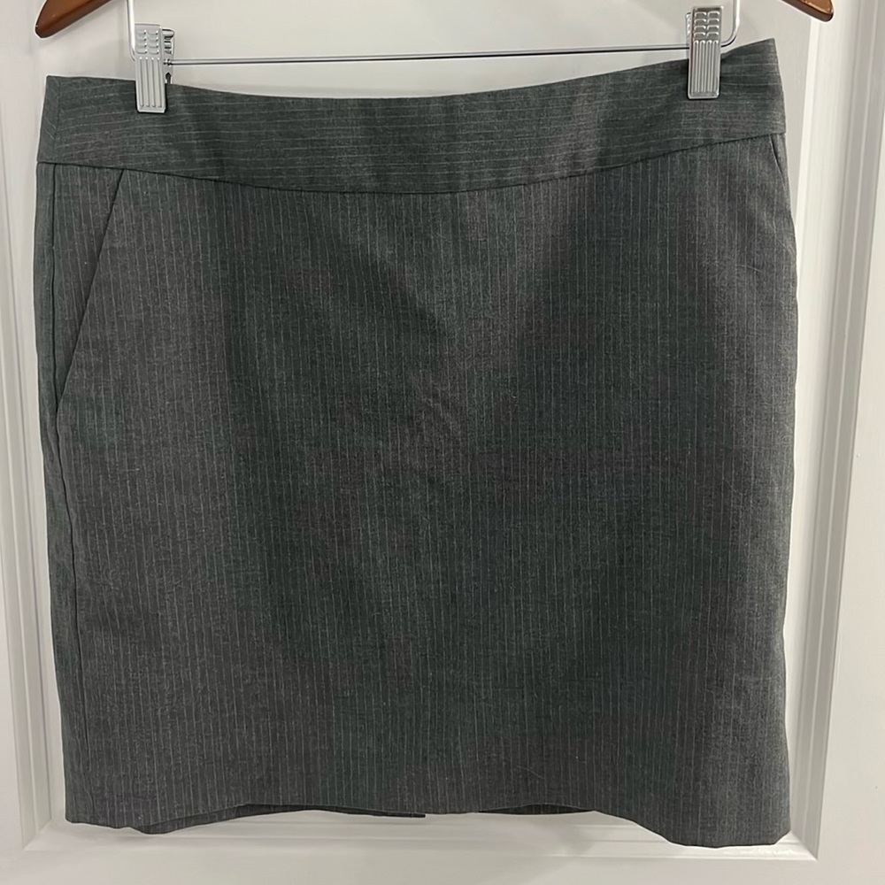 Banana republic grey pencil skirt